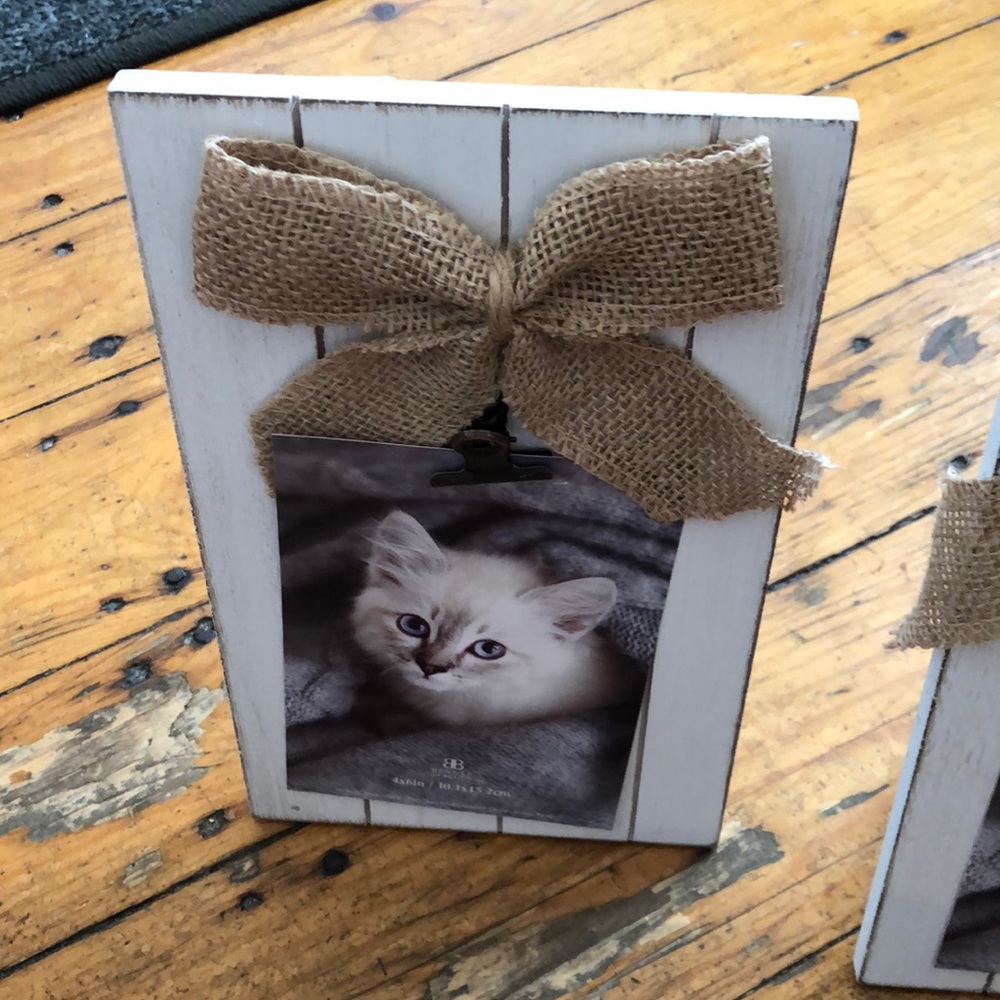 Pictures Frame Stand Set - Picture 4 of 6